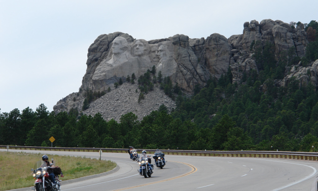 MADE IN HOLLAND: MOUNT RUSHMORE