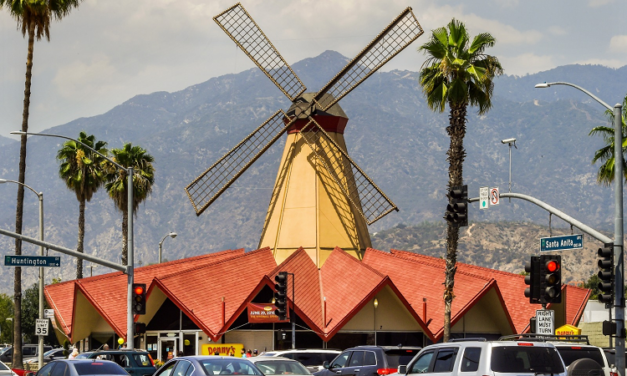 THE DUTCH WINDMILL ON ROUTE 66
